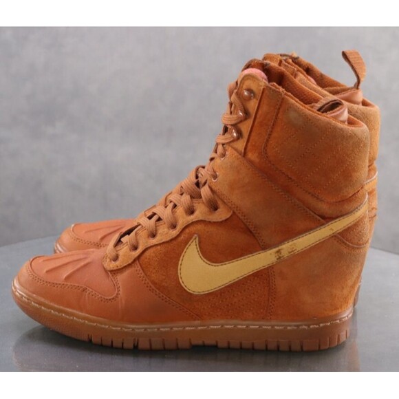 Nike Dunk Sky Women's Hidden Wedge Sneakers Boots Size 8.5 Suede Tan 584954-200 - Picture 2 of 12